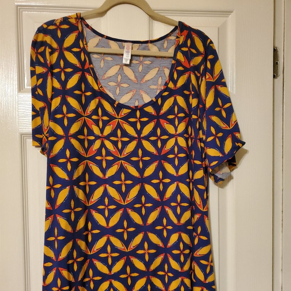 LulaRoe Perfect Tee